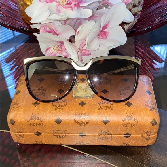MCM Sunglasses - Picture 2 of 7